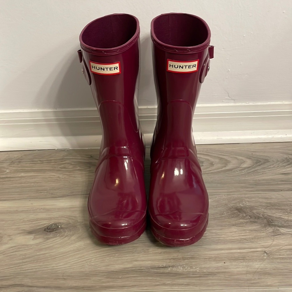 Women’s Original Hunter Short Gloss Magenta Rain Boots Size 7